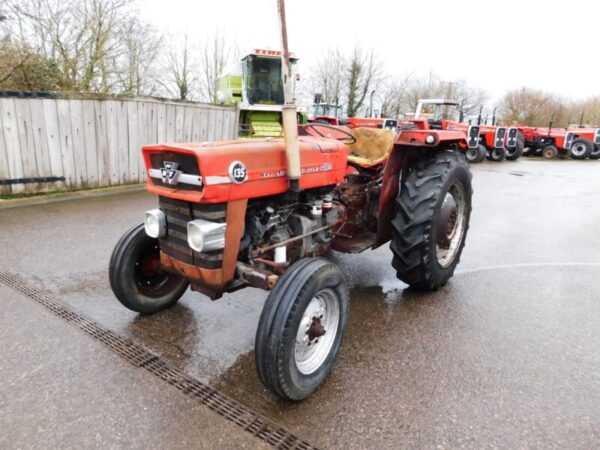 MASSEY FERGUSON 135 IN AS SEEN STANDARD - Image 2