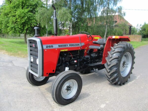 MASSEY FERGUSON 265 2WD IN SILVER STANDARD