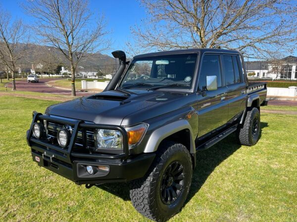 2023 Toyota LandCruiser 79 Series 4.5 V8 Turbo Diesel LX DC