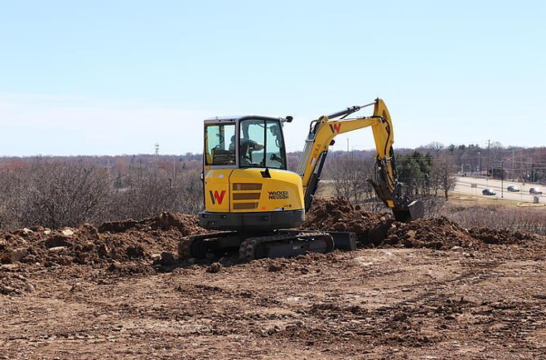 EZ36 Tracked Zero Tail Excavator