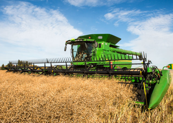 John Deere S780 Combine Harvester