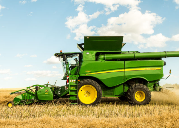 John Deere S790 Combine Harvester