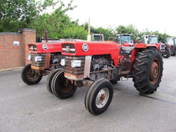 MASSEY FERGUSON 165 ROUND AXLE IN FIELD READY STANDARD